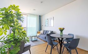 Hm • Modern 1Br Vista At Danube